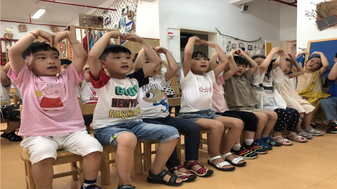 从歌曲教学走向分组创意表演——以音乐情景剧《小青蛙成长记》为例_42.png