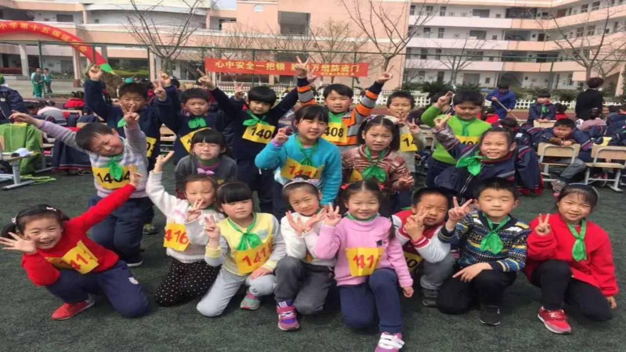 16 新年的礼物（沈老师）_05.webp