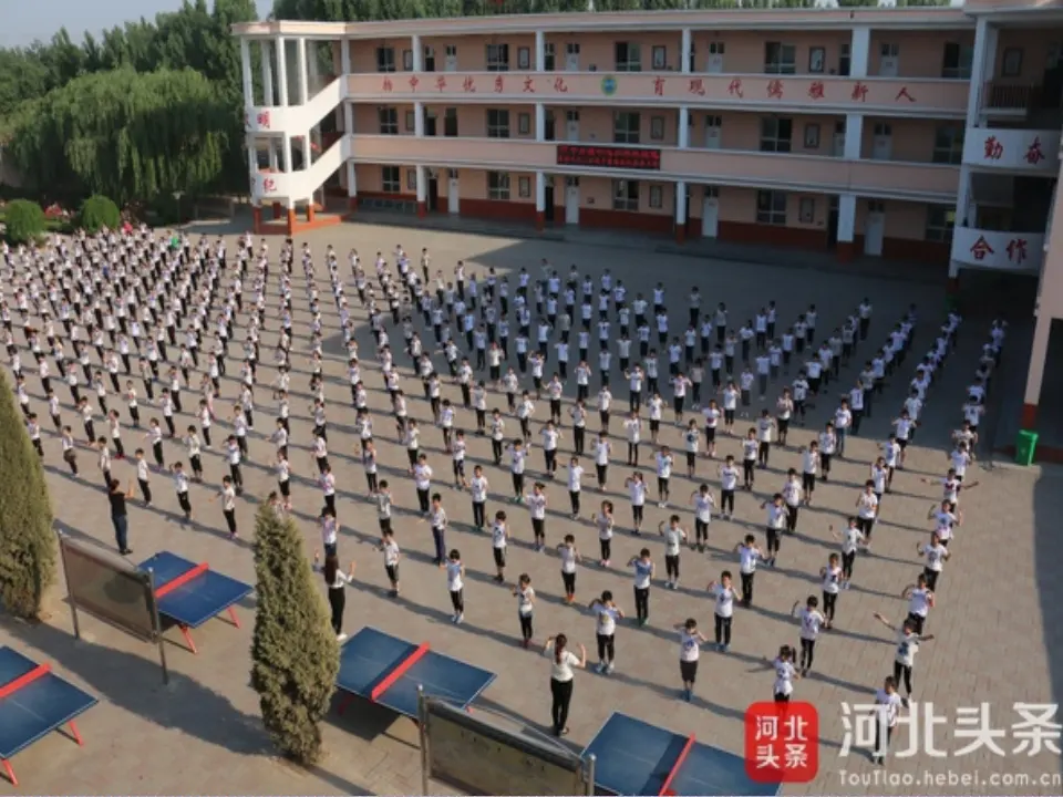 《16.家乡新变化》湖北省王萍萍老师（课件7）_04.webp